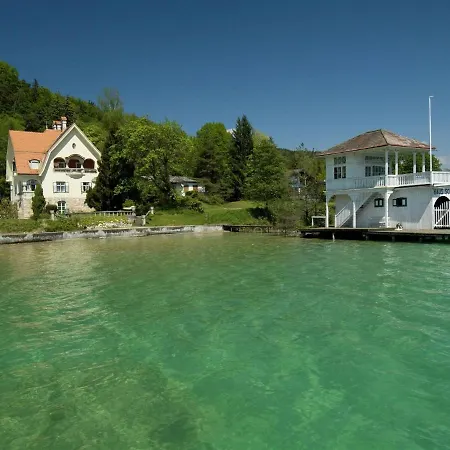 In In Carinthia Near Area شقة